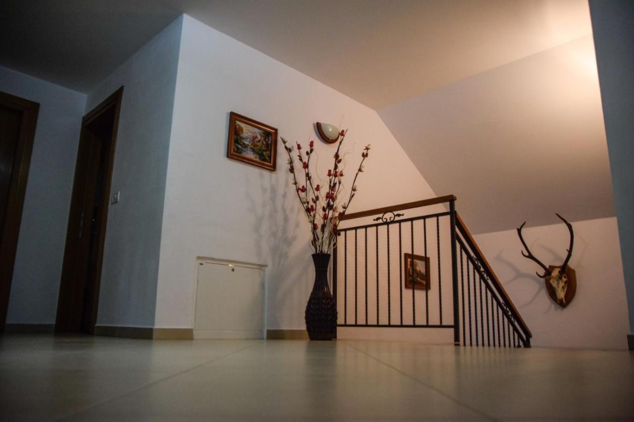 Casa Alba Villa บอร์ชา ภายนอก รูปภาพ